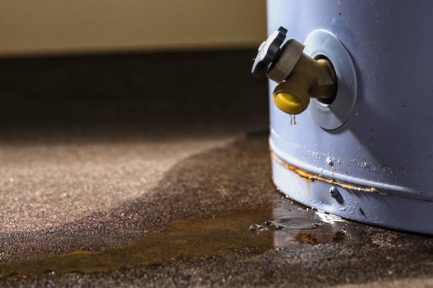 What to do if the water heater leaking?